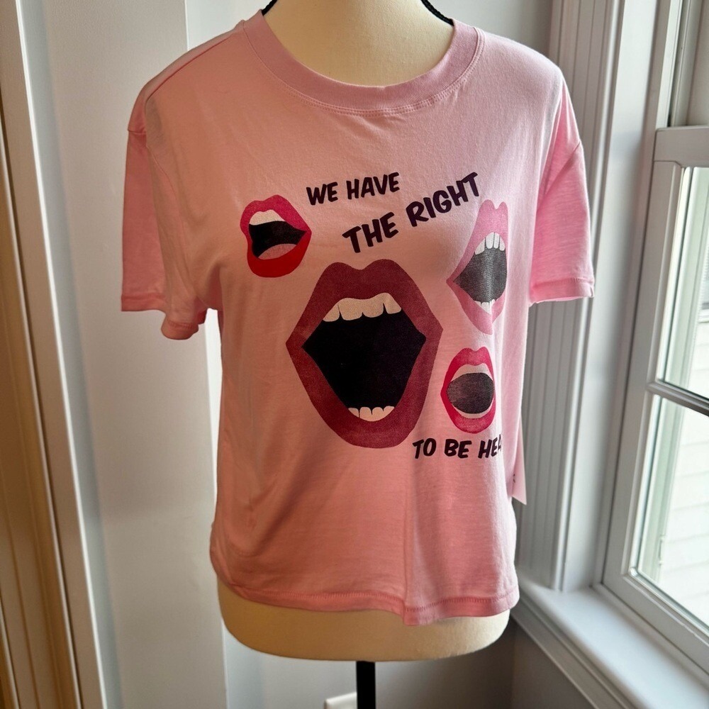 Pink Graphic‎ T shirt lips kiss. Wildfox Nordstroms Girl boss Small NWT